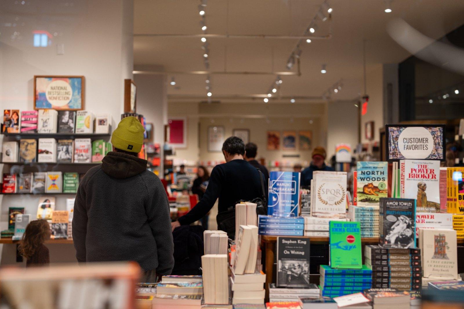 Bookstore wander and one strong recommendation 1